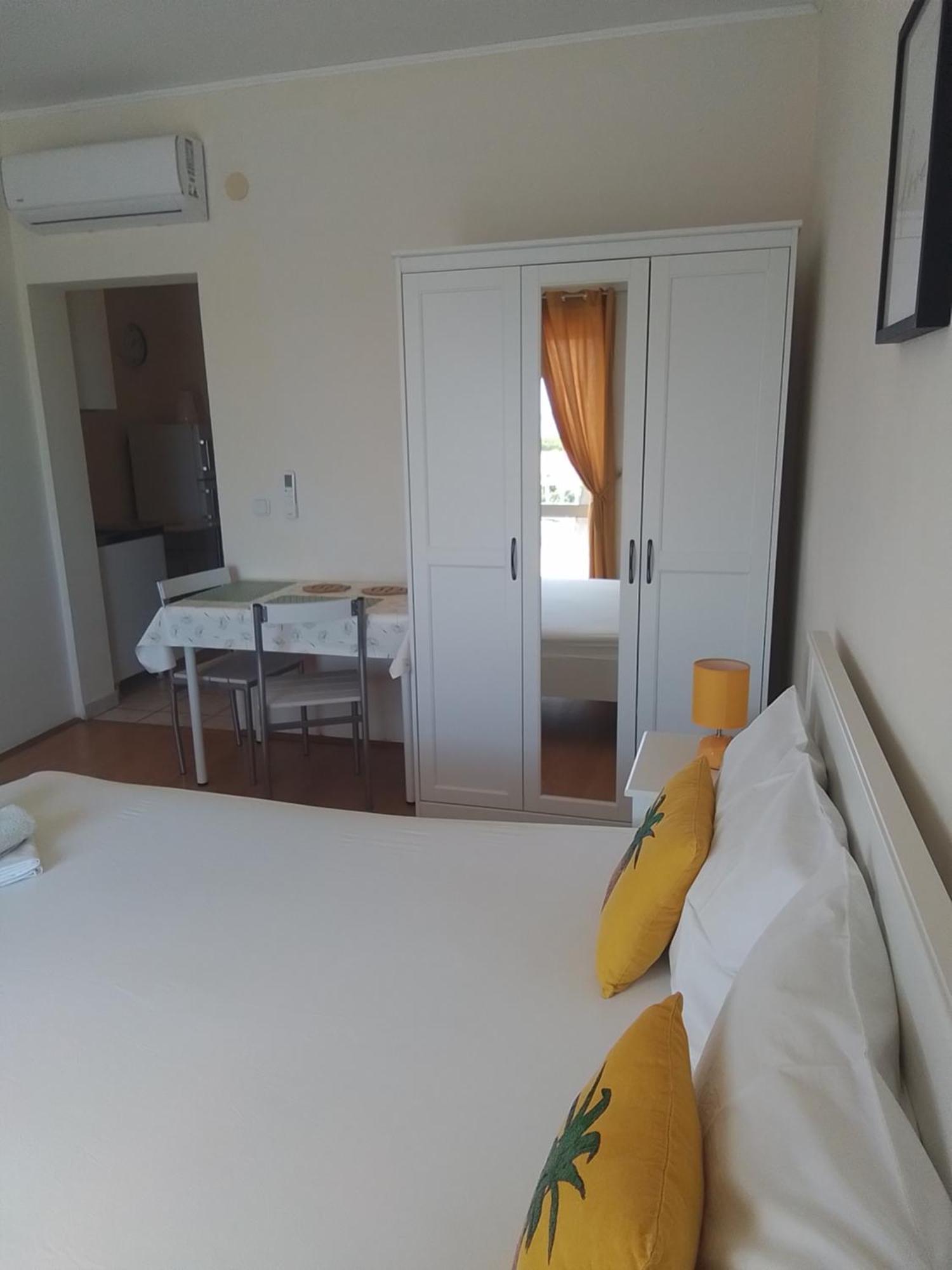 Apartmani Fani 2 Min Walking From Sea Orebic Ngoại thất bức ảnh