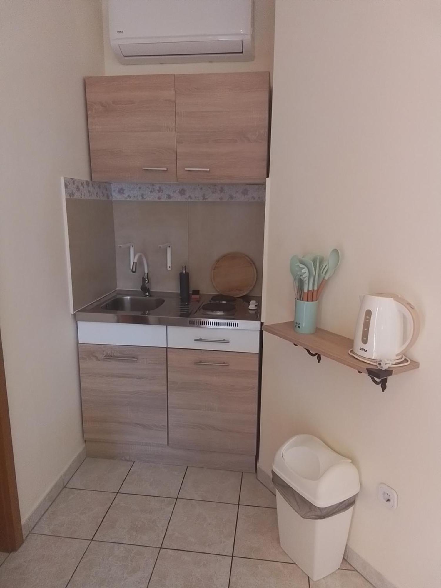 Apartmani Fani 2 Min Walking From Sea Orebic Ngoại thất bức ảnh